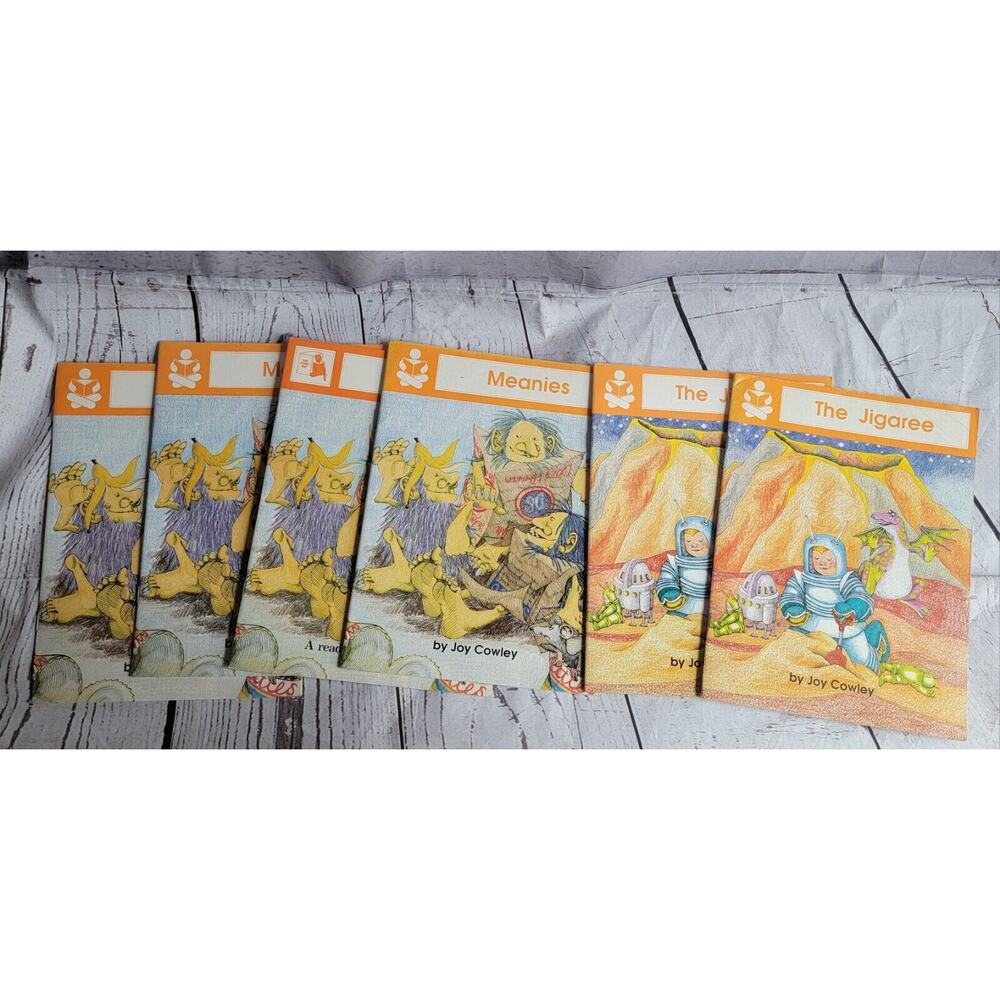 Lot 6 Story Box Read Together Level 1 books 4 Meanies 2 Jigaree